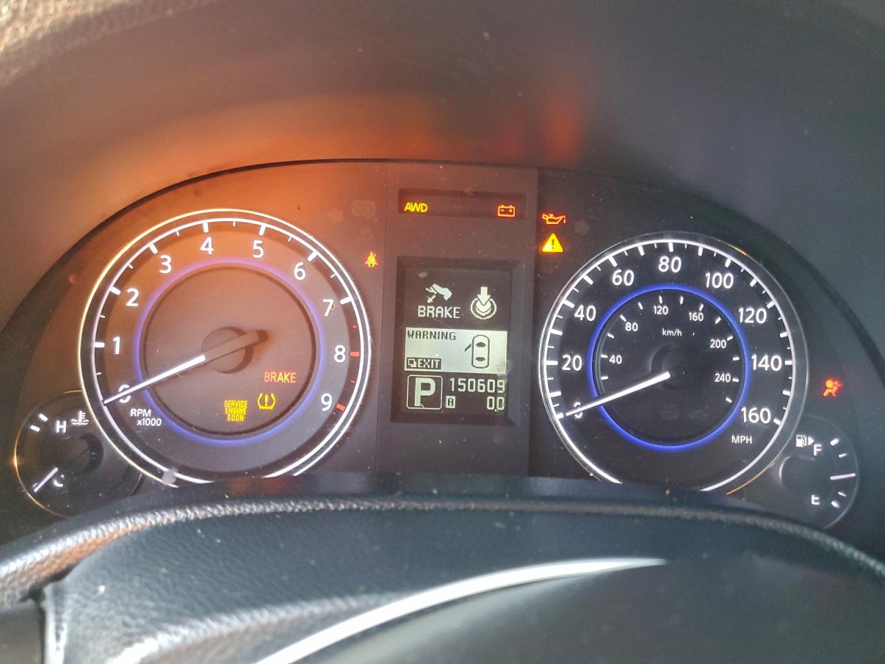2012 INFINITI G37 photo 9