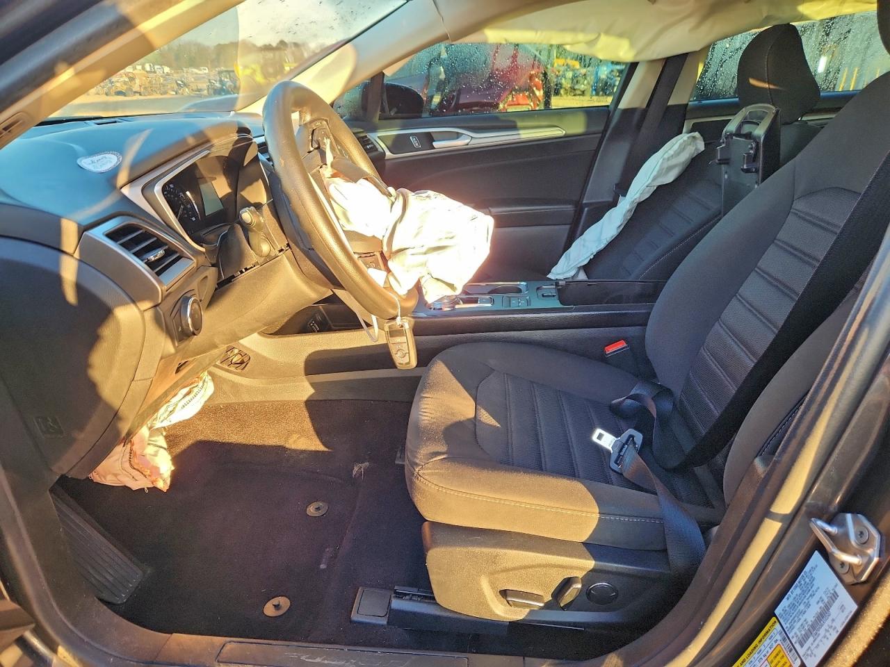 2020 FORD FUSION SE photo 7