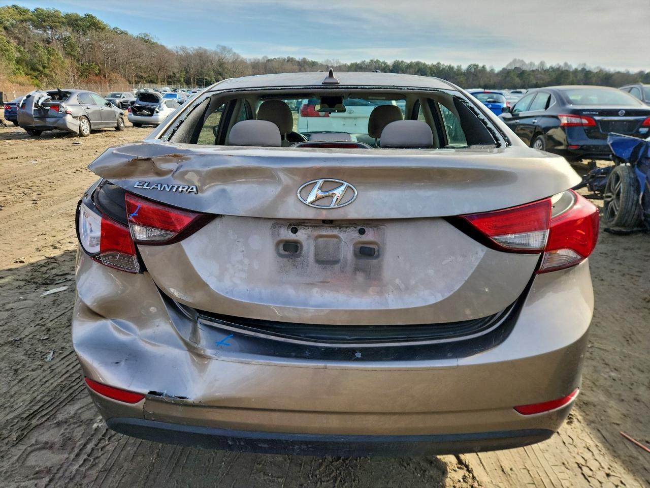 2016 HYUNDAI ELANTRA SE photo 6