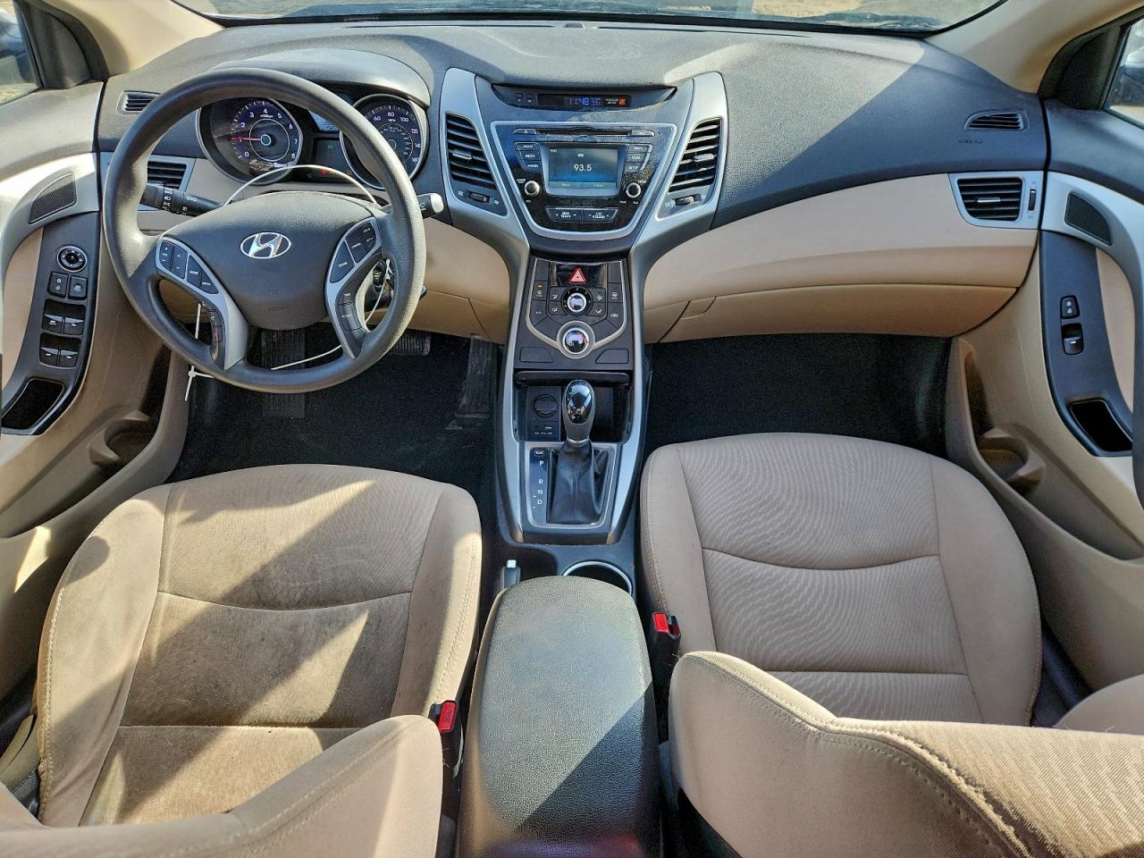 2016 HYUNDAI ELANTRA SE photo 8