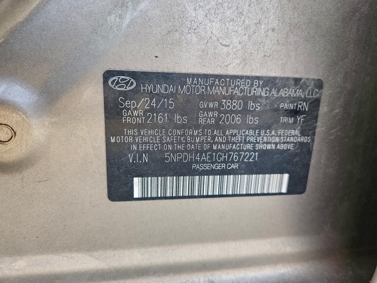 2016 HYUNDAI ELANTRA SE photo 12