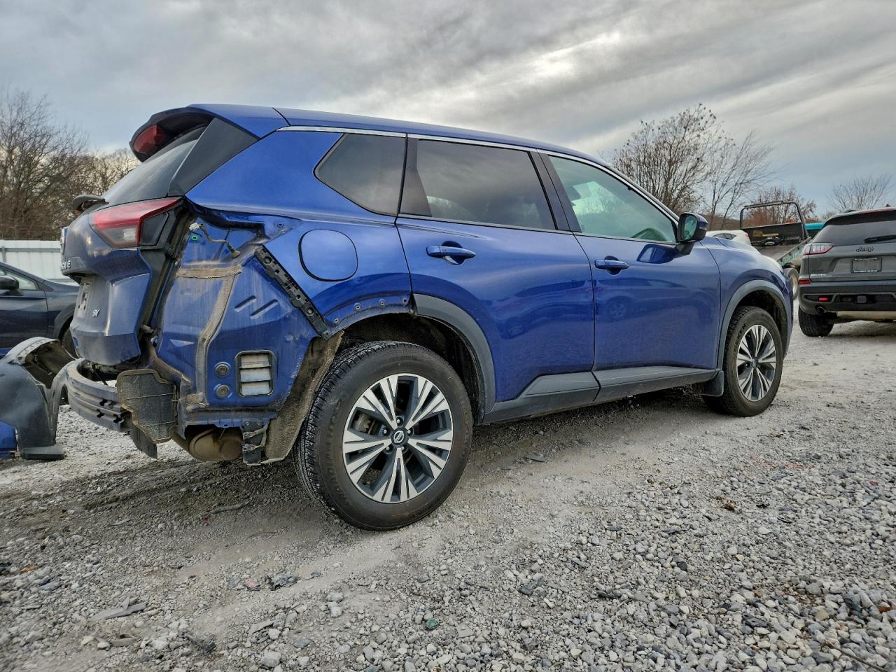 2021 NISSAN ROGUE SV photo 3