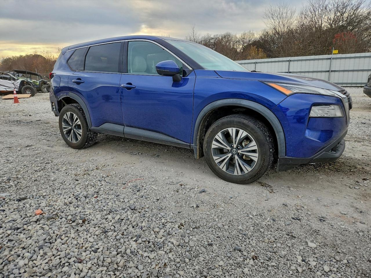 2021 NISSAN ROGUE SV photo 4