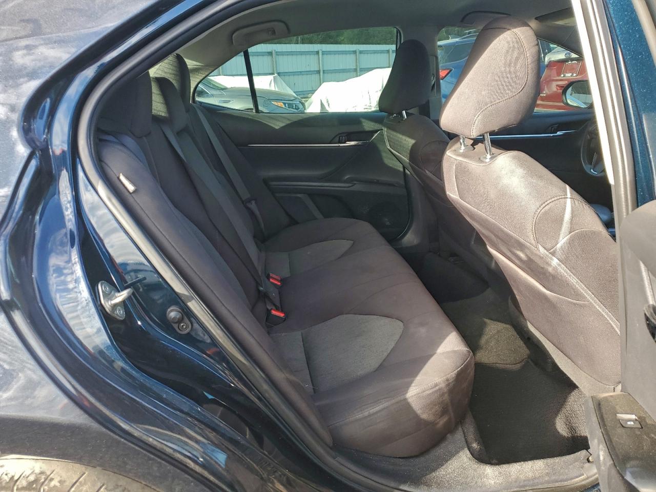 2020 TOYOTA CAMRY LE photo 10