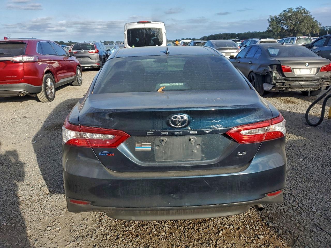 2020 TOYOTA CAMRY LE photo 6