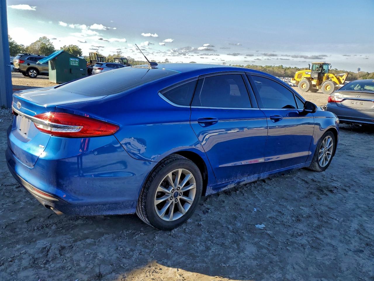 2017 FORD FUSION SE photo 3