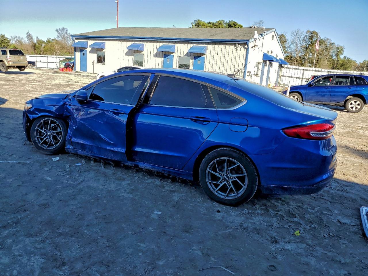 2017 FORD FUSION SE photo 2