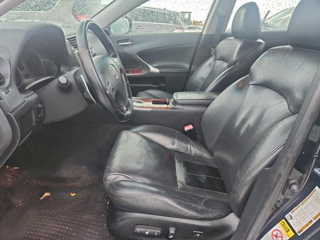 2007 LEXUS IS 250 photo 7