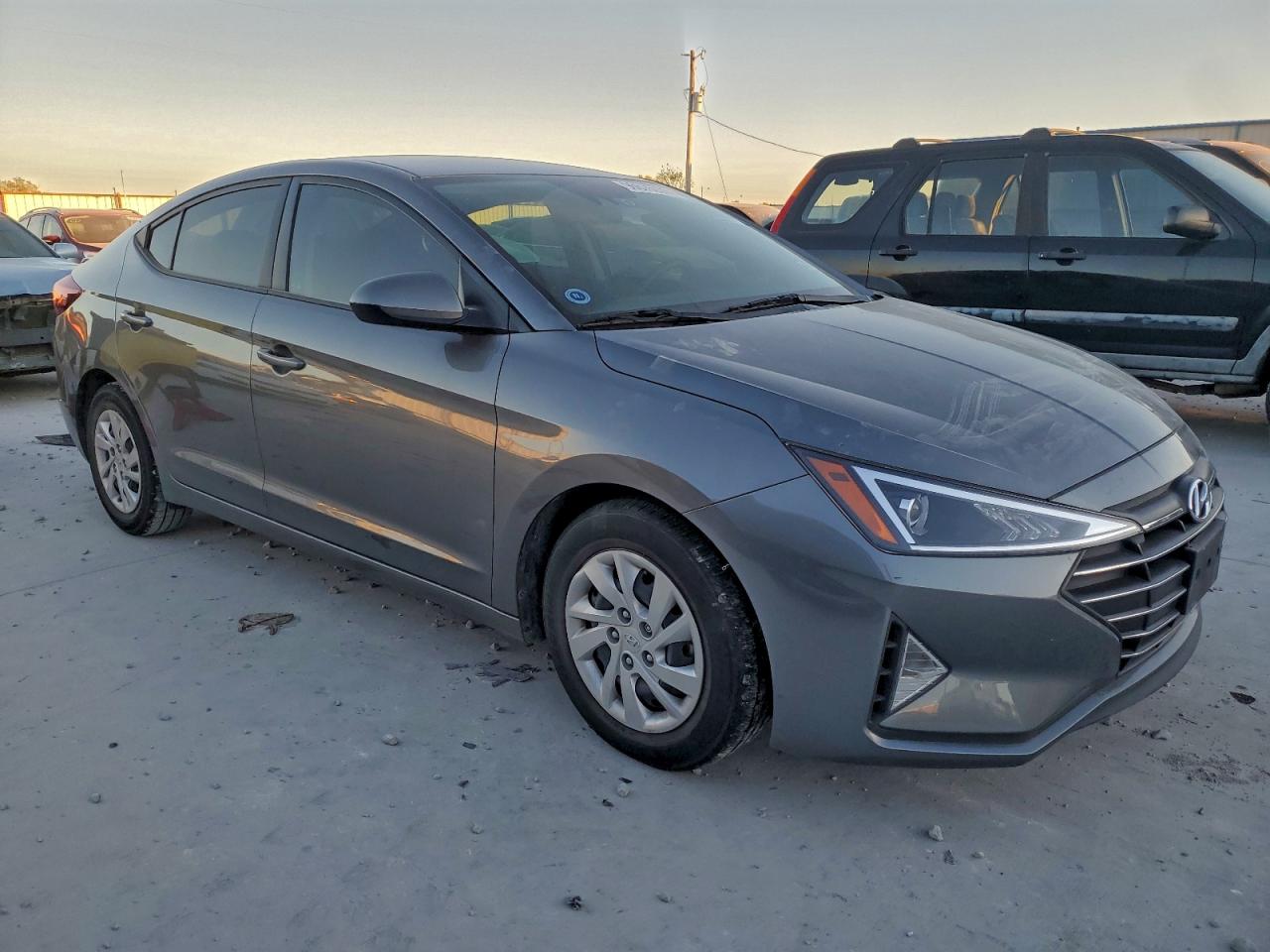 2020 HYUNDAI ELANTRA SE photo 4
