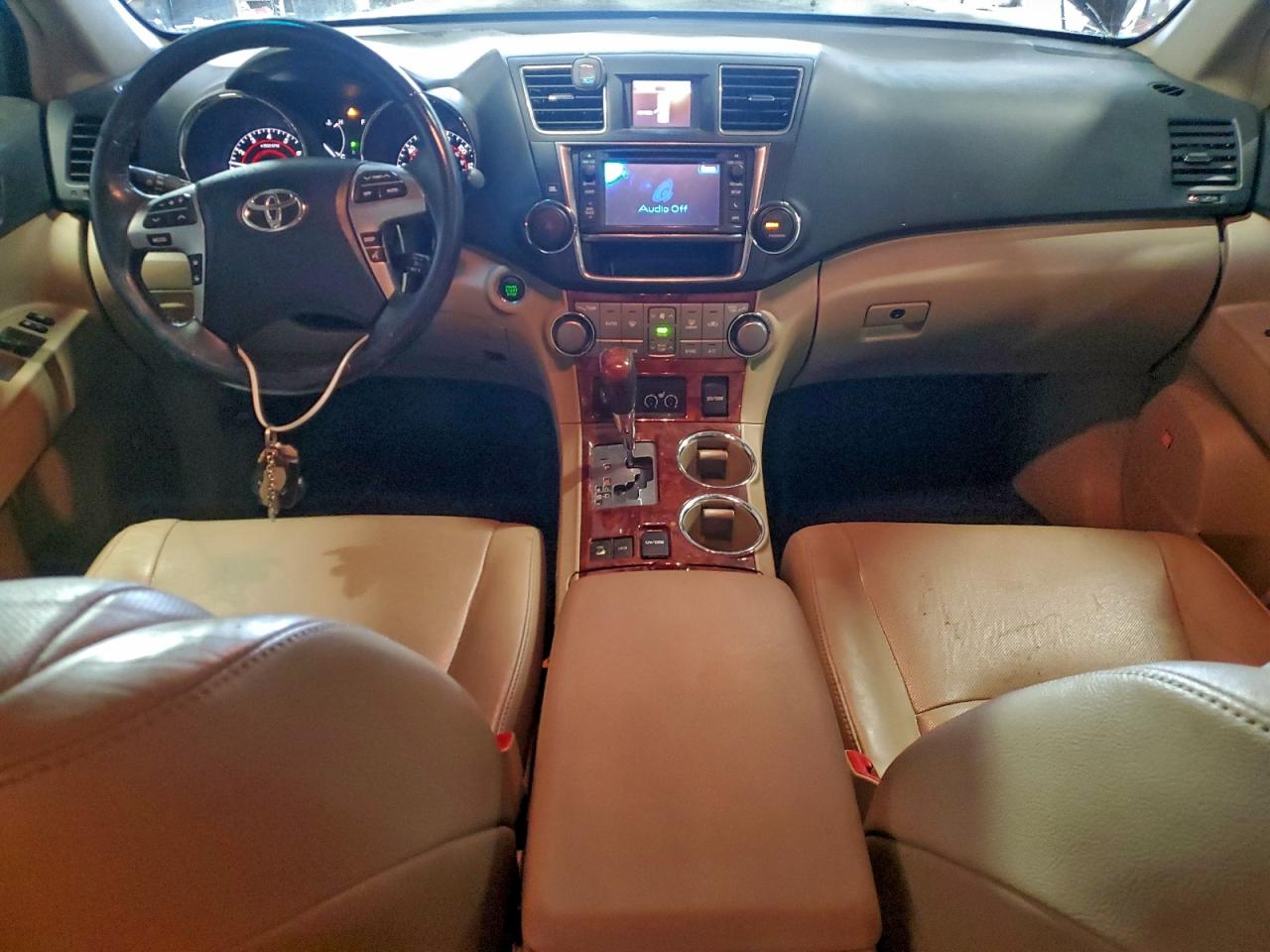 2013 TOYOTA HIGHLANDER LIMITED photo 8