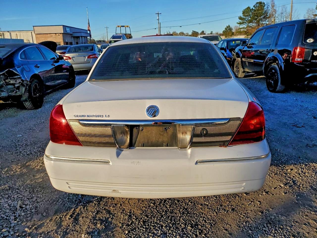 2009 MERCURY GRAND MARQUIS LS photo 6