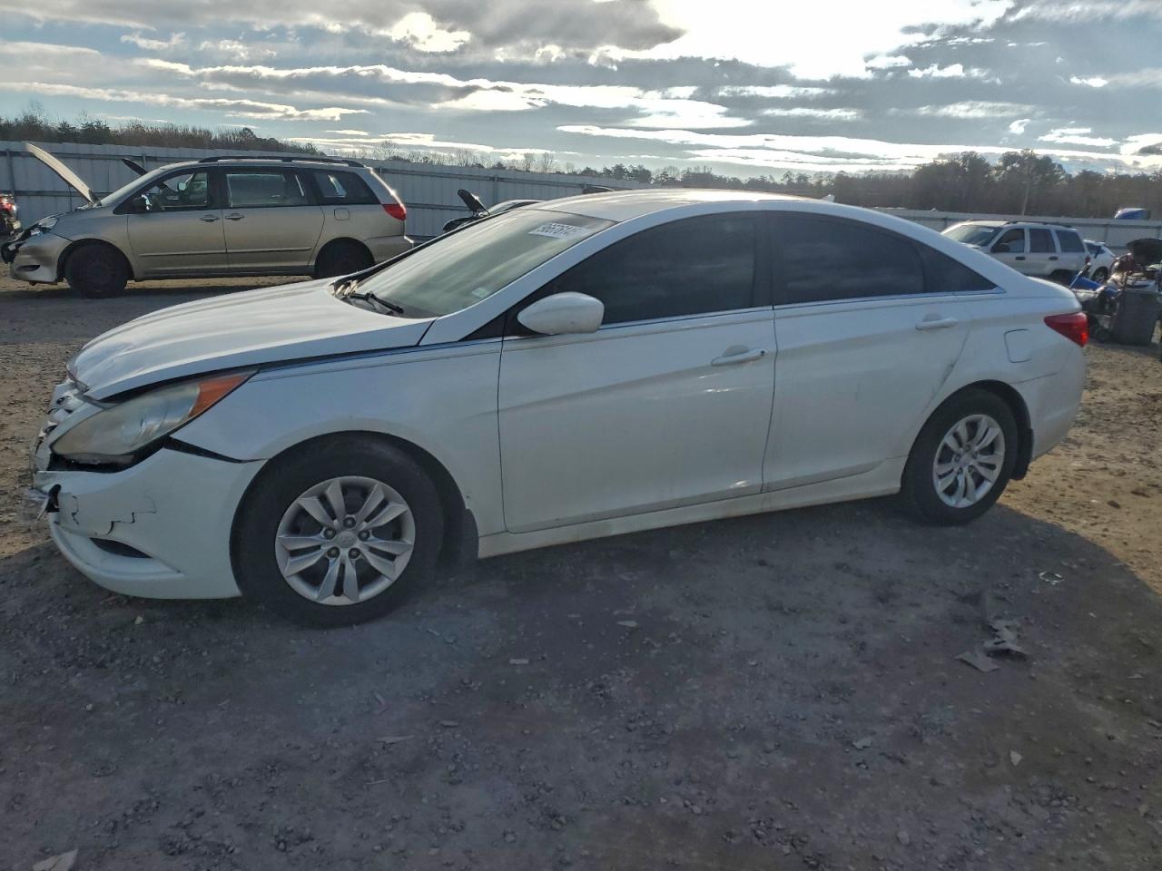 2011 HYUNDAI SONATA
