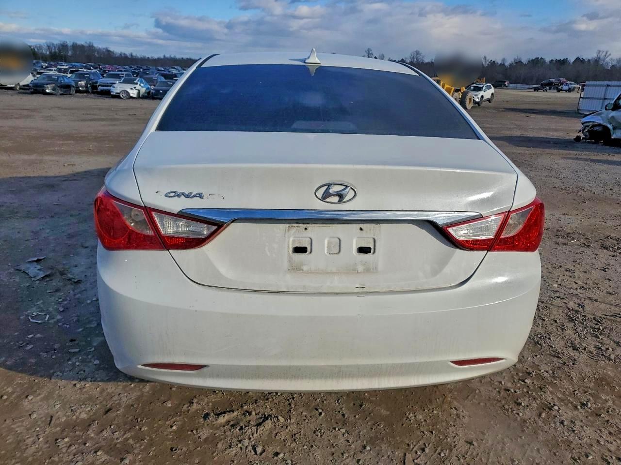 2011 HYUNDAI SONATA GLS photo 6