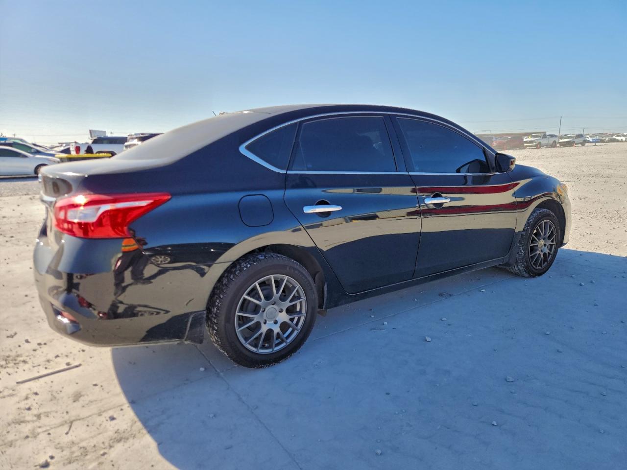 2017 NISSAN SENTRA S photo 3