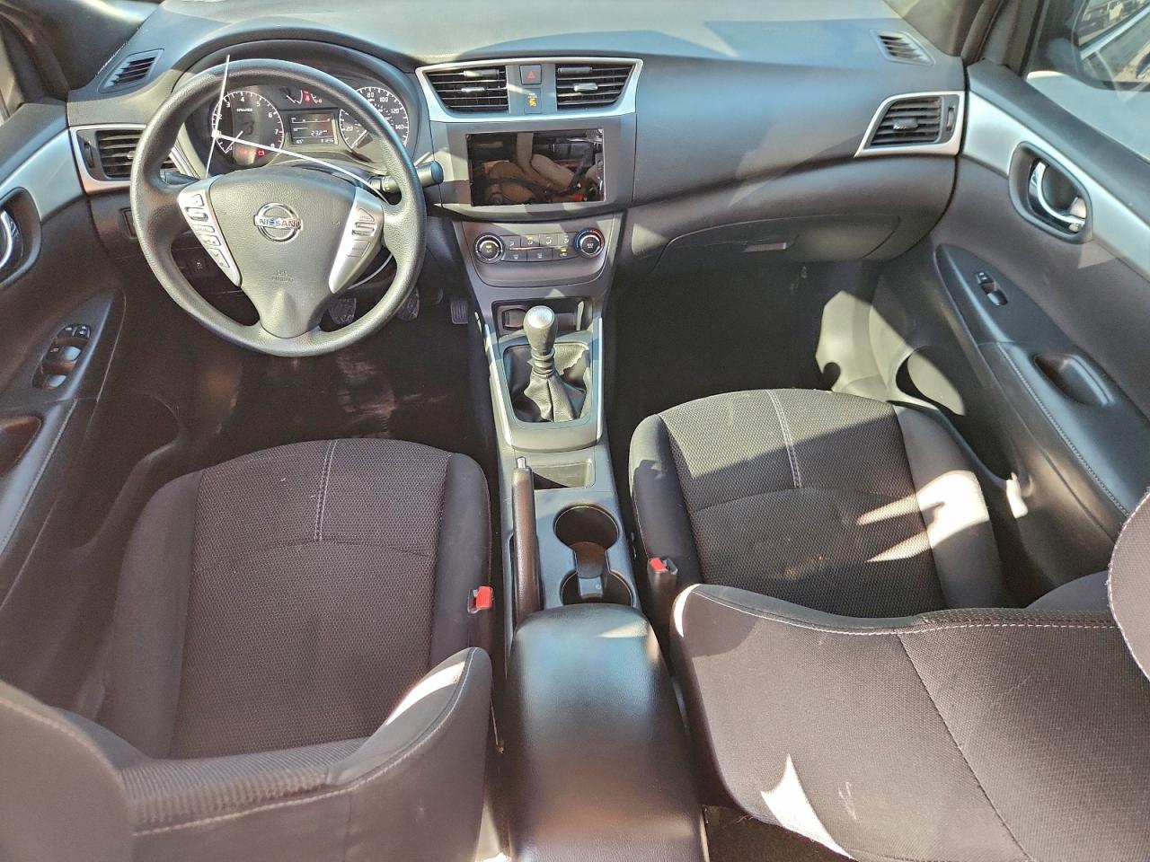 2017 NISSAN SENTRA S photo 8