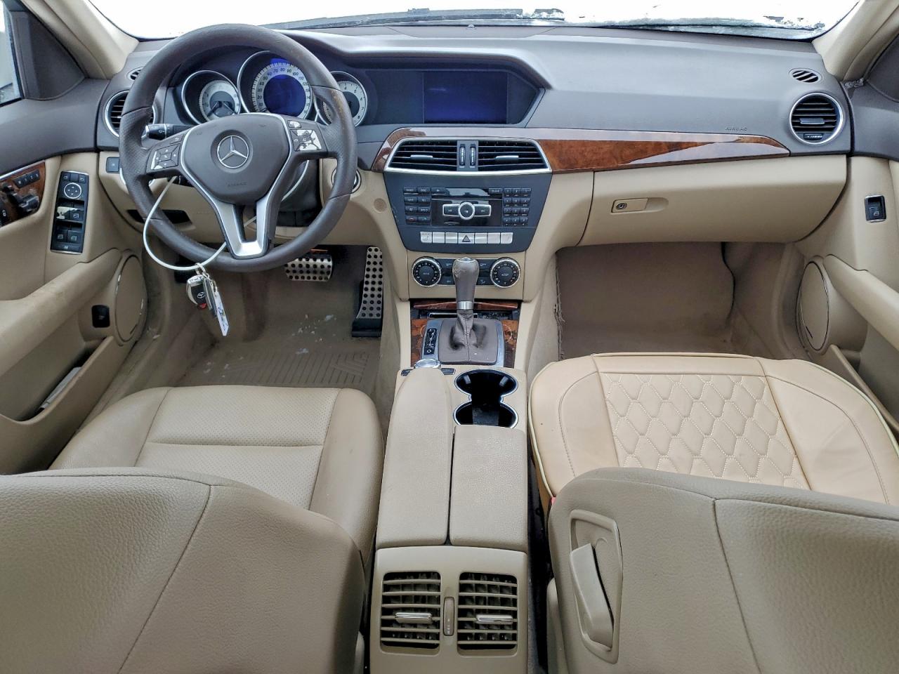 2013 MERCEDES-BENZ C 250 photo 8