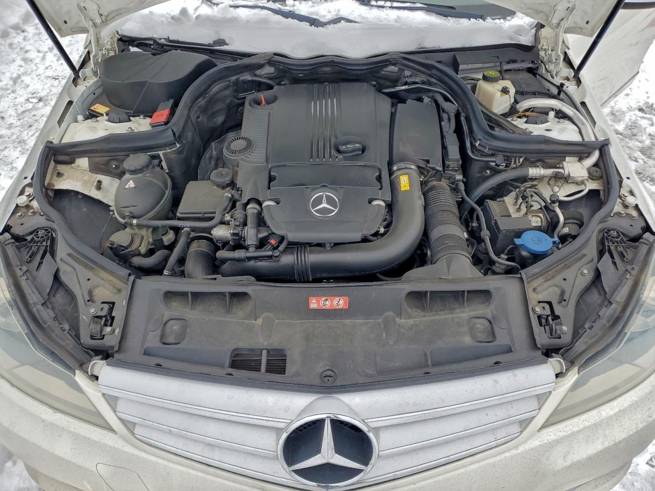 2013 MERCEDES-BENZ C 250 photo 11