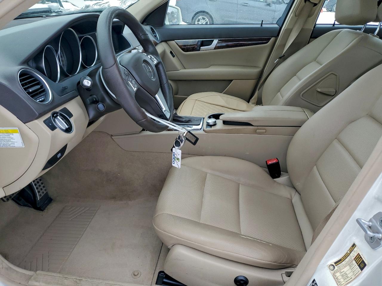2013 MERCEDES-BENZ C 250 photo 7