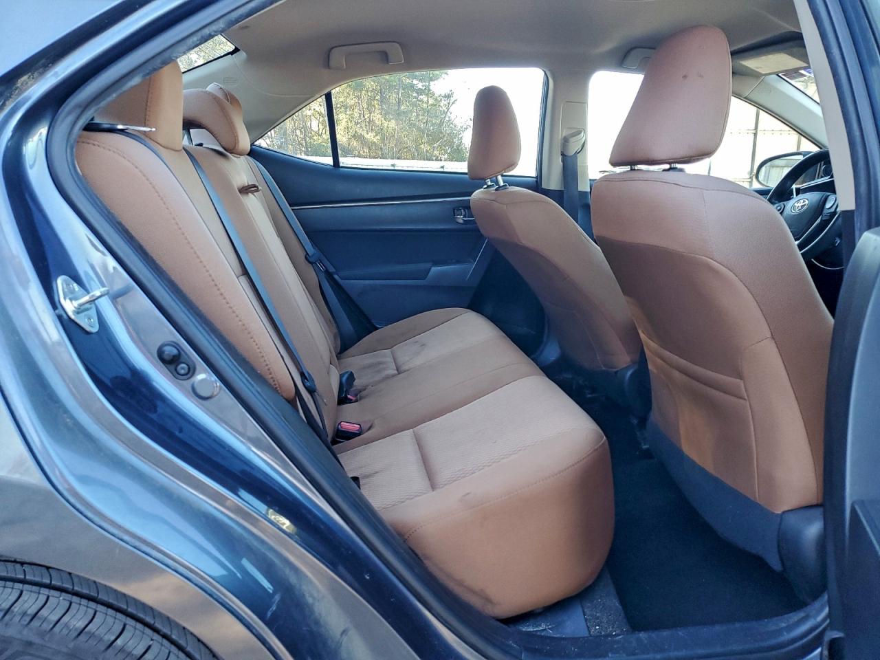 2016 TOYOTA COROLLA L photo 10