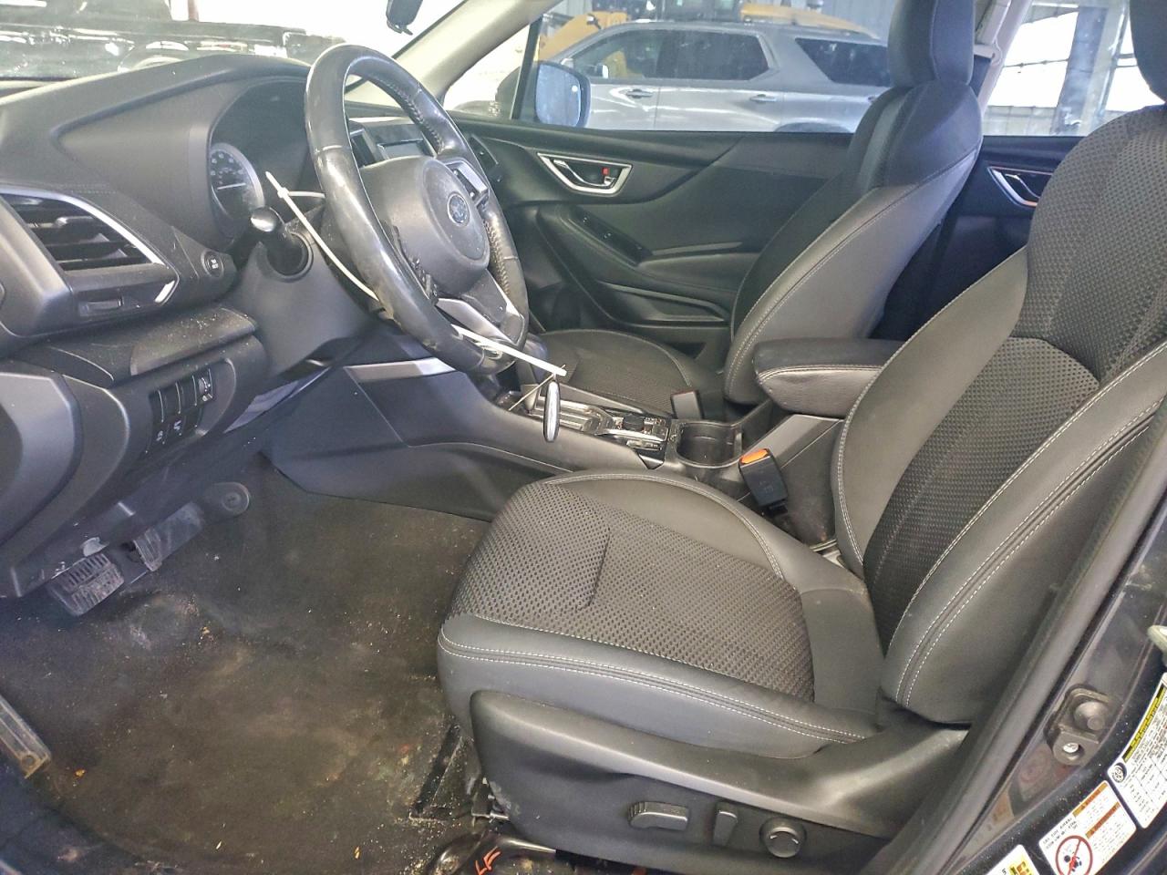2019 SUBARU FORESTER PREMIUM photo 19