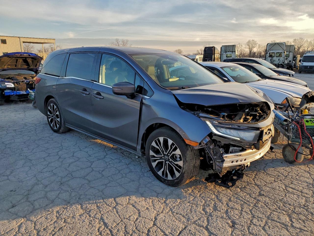 2025 HONDA ODYSSEY ELITE photo 4