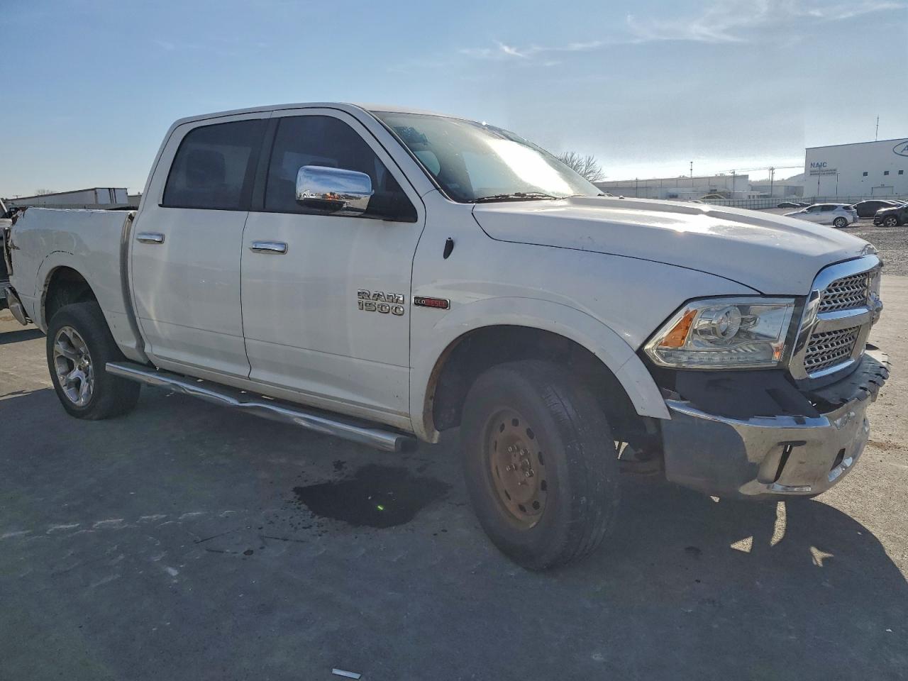 2016 RAM 1500 LARAMIE photo 4