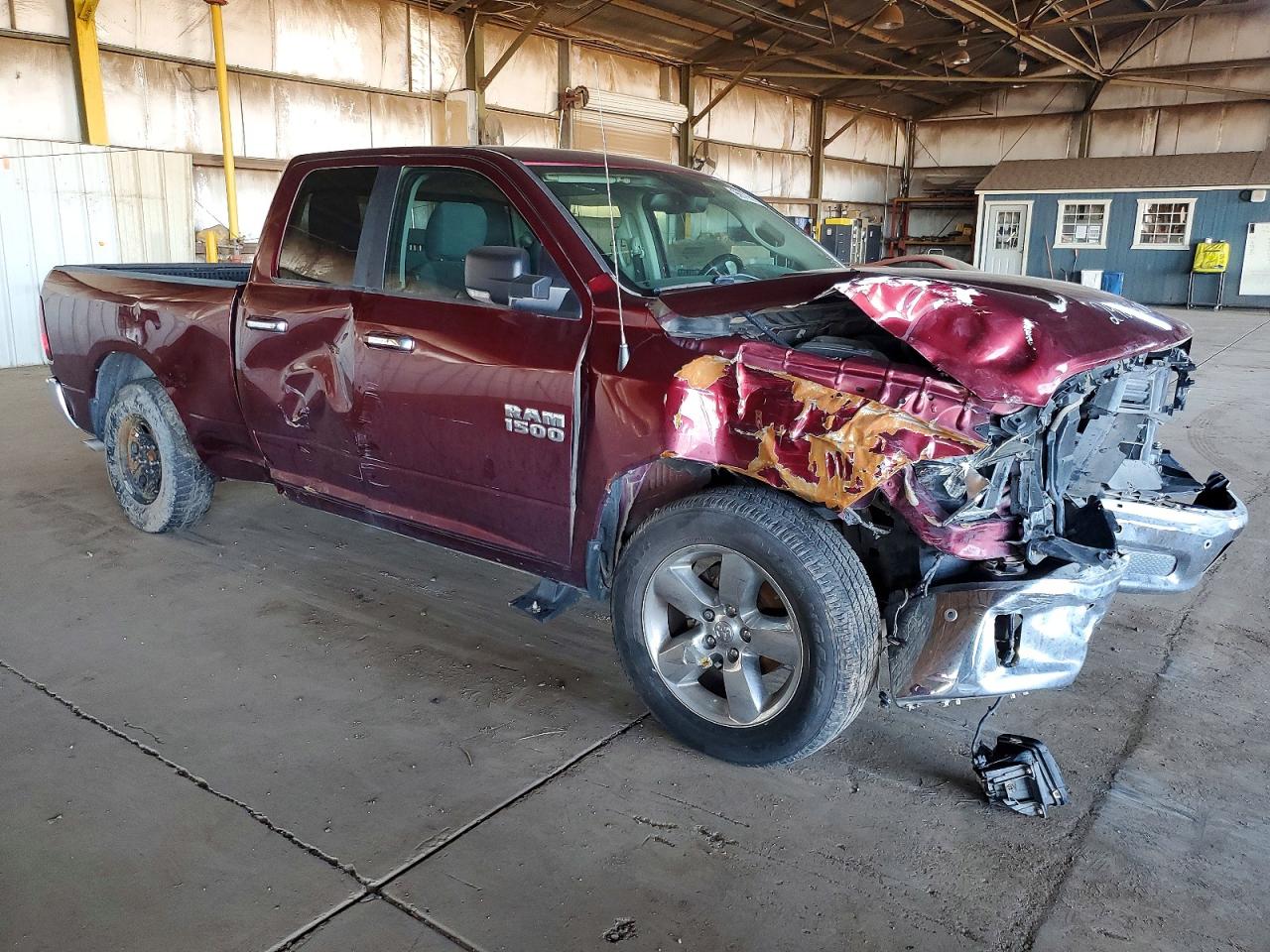 2018 RAM 1500 SLT photo 4