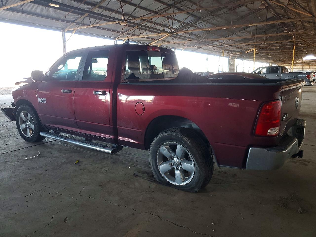 2018 RAM 1500 SLT photo 2
