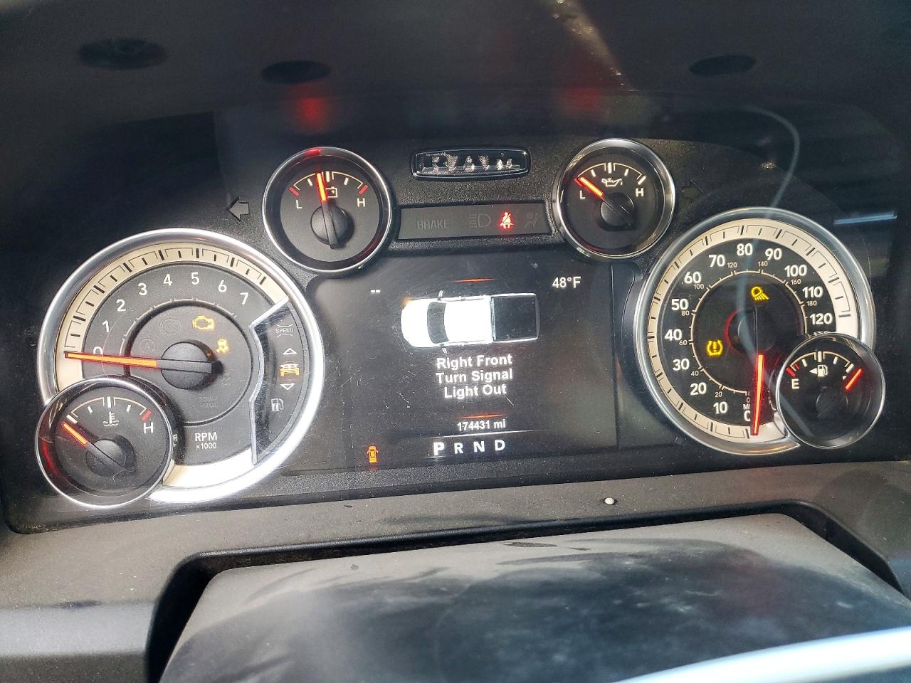 2018 RAM 1500 SLT photo 9