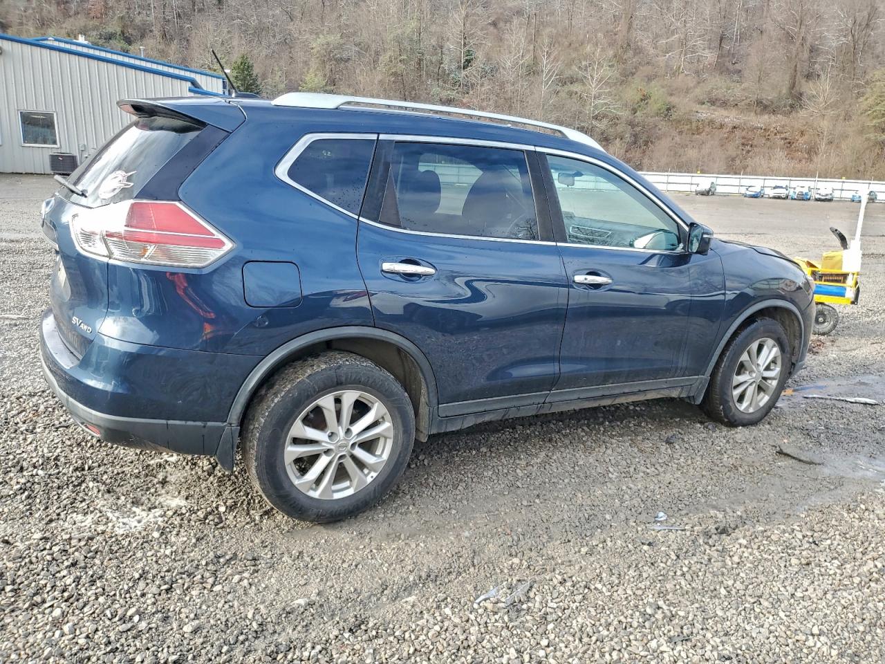 2016 NISSAN ROGUE S photo 3