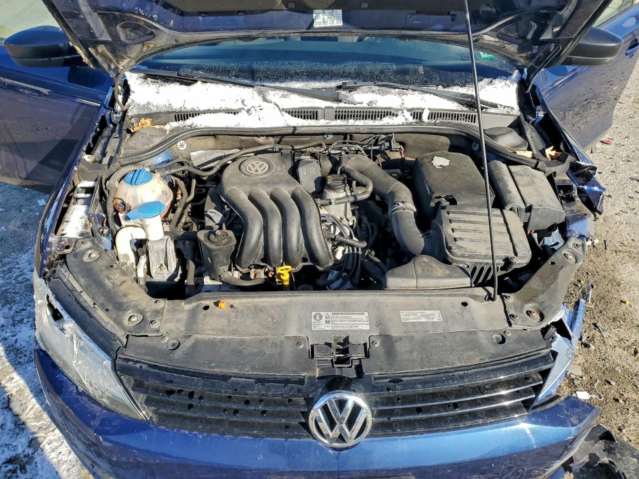 2013 VOLKSWAGEN JETTA BASE photo 11