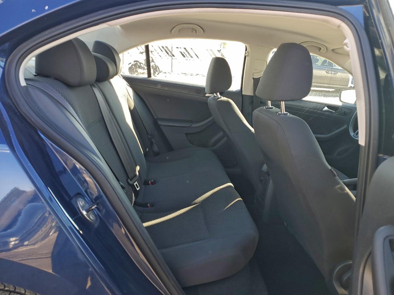 2013 VOLKSWAGEN JETTA BASE photo 10