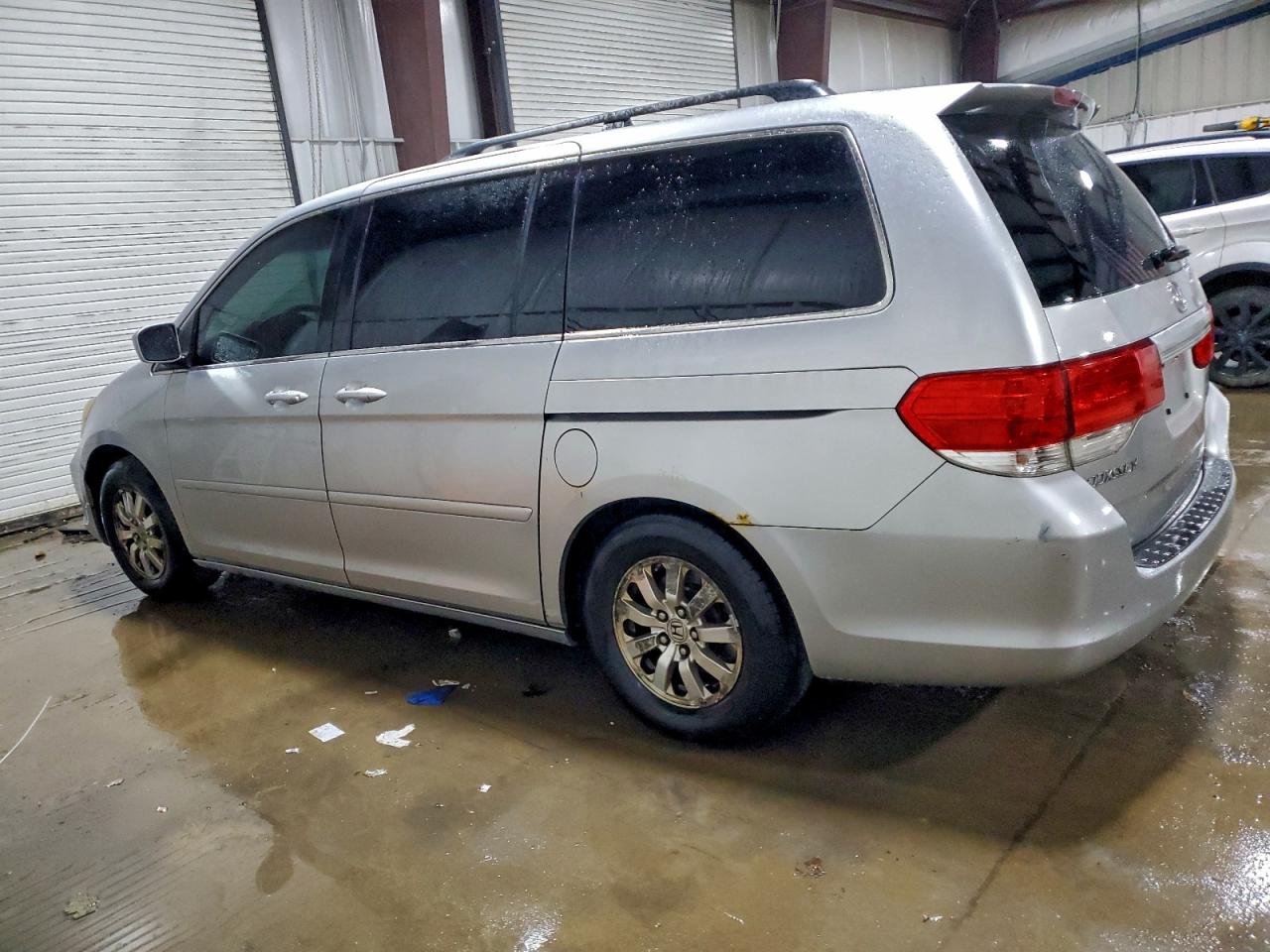 2010 HONDA ODYSSEY EX photo 2