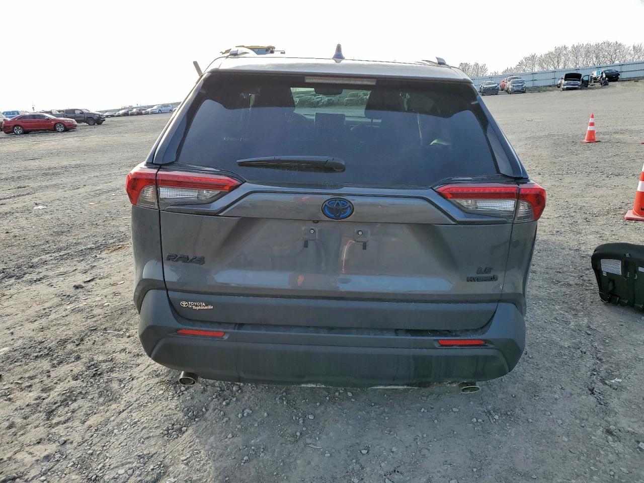 2024 TOYOTA RAV4 LE photo 6