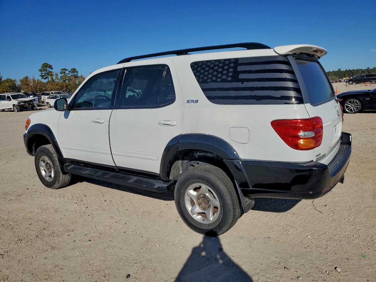 2002 TOYOTA SEQUOIA SR5 photo 2