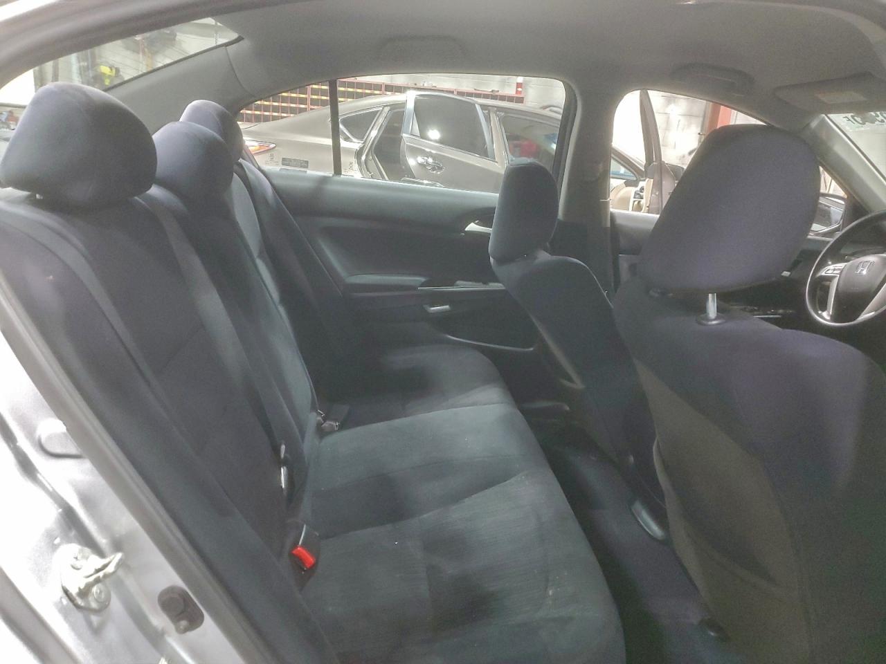2012 HONDA ACCORD LX photo 10