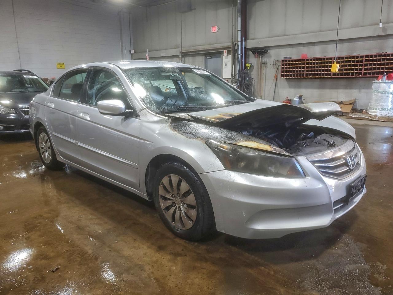 2012 HONDA ACCORD LX photo 4
