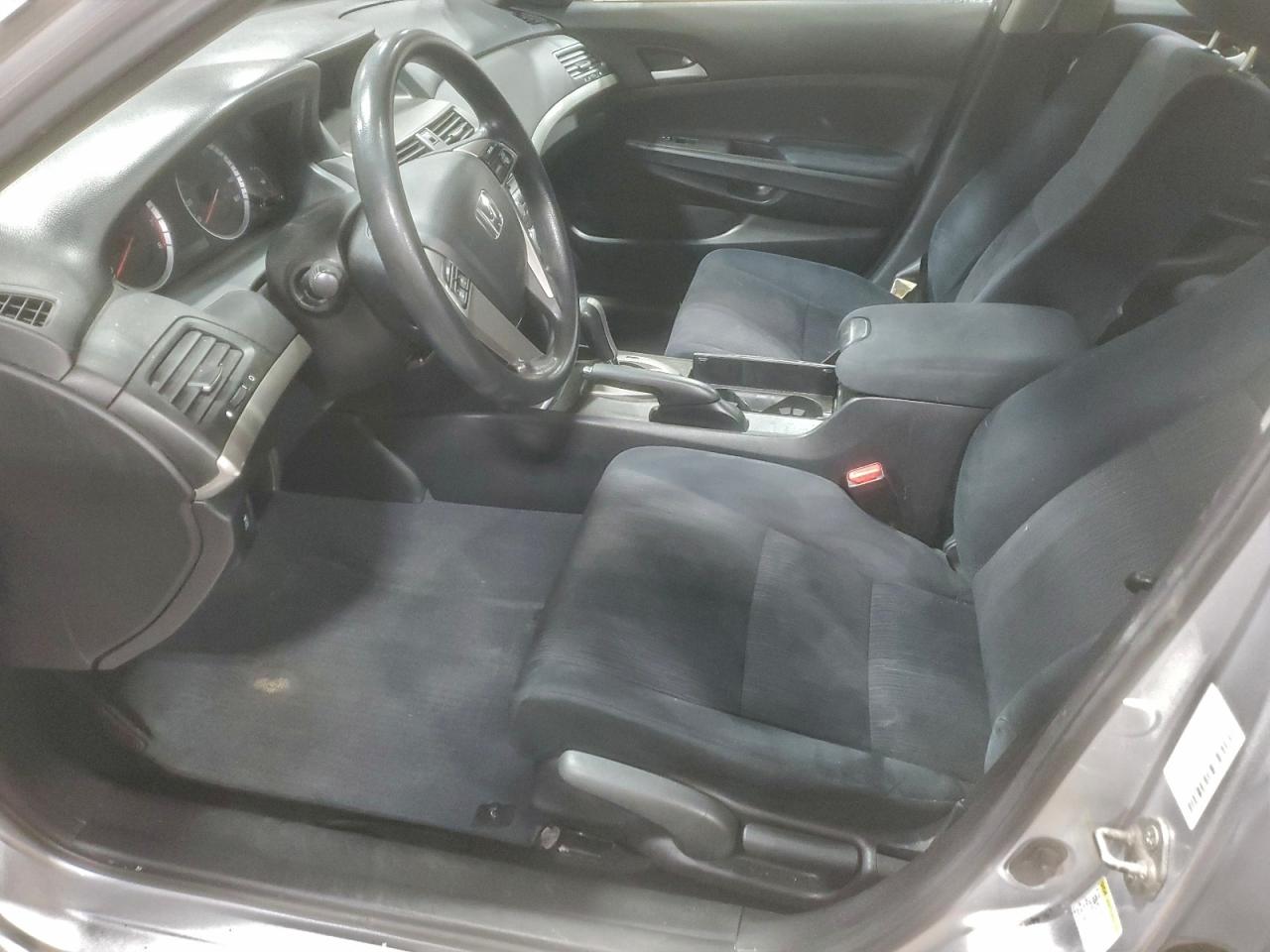 2012 HONDA ACCORD LX photo 7