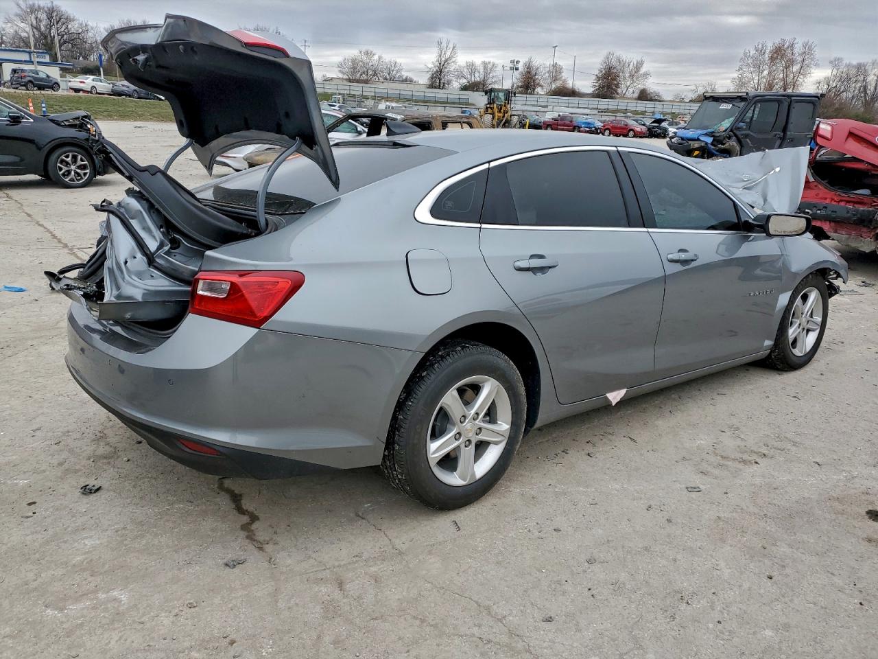 2025 CHEVROLET MALIBU LS photo 3
