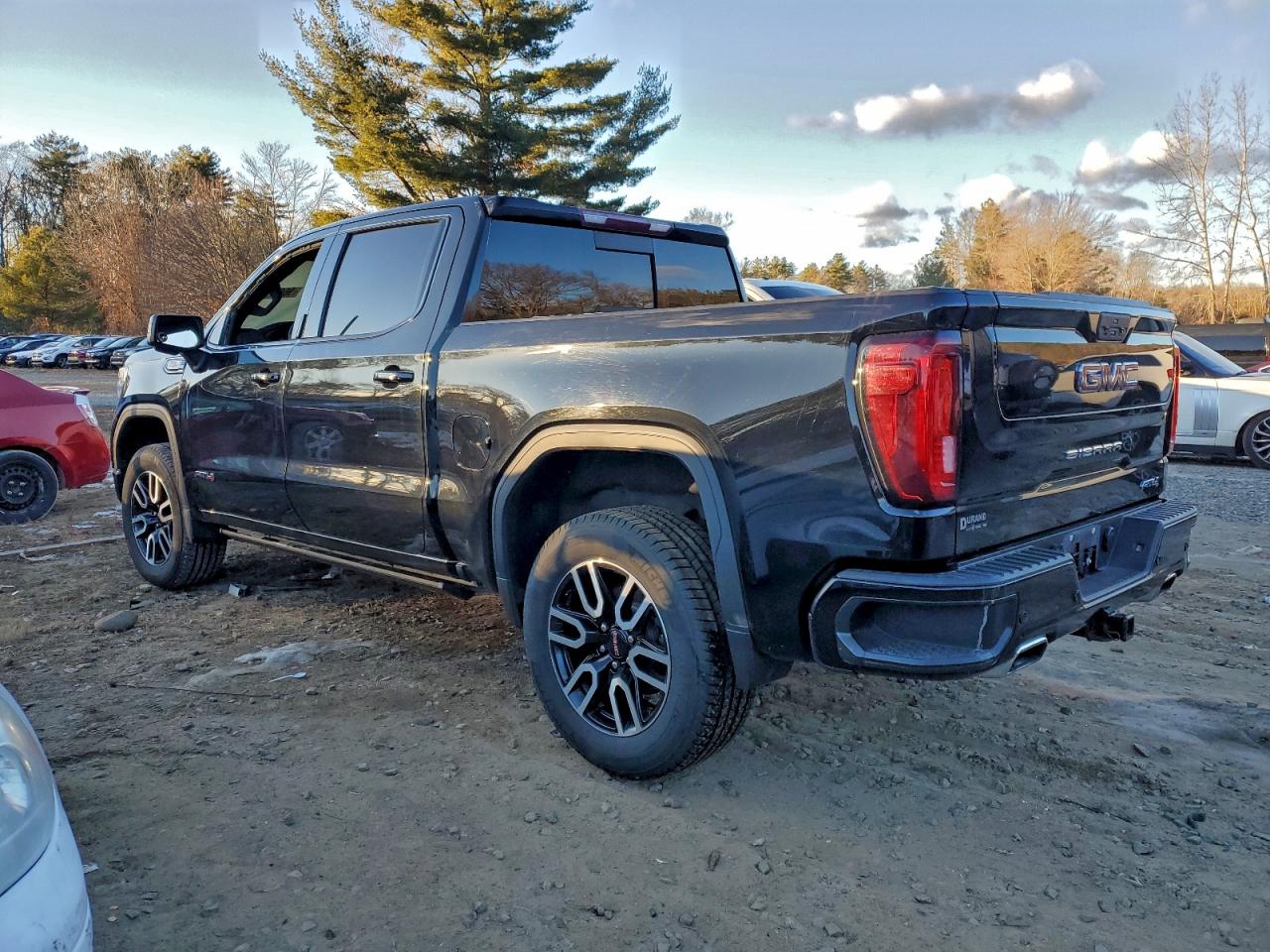 2021 GMC SIERRA K1500 AT4 photo 2
