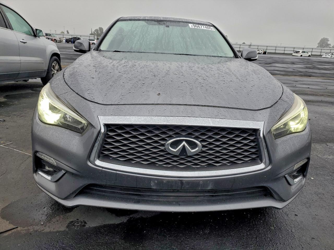2018 INFINITI Q50 LUXE photo 5