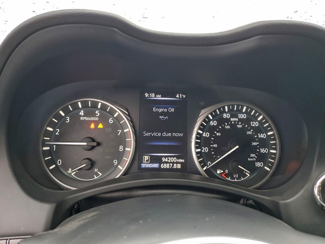 2018 INFINITI Q50 LUXE photo 9