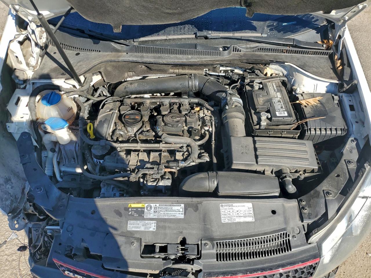 2013 VOLKSWAGEN GTI photo 11