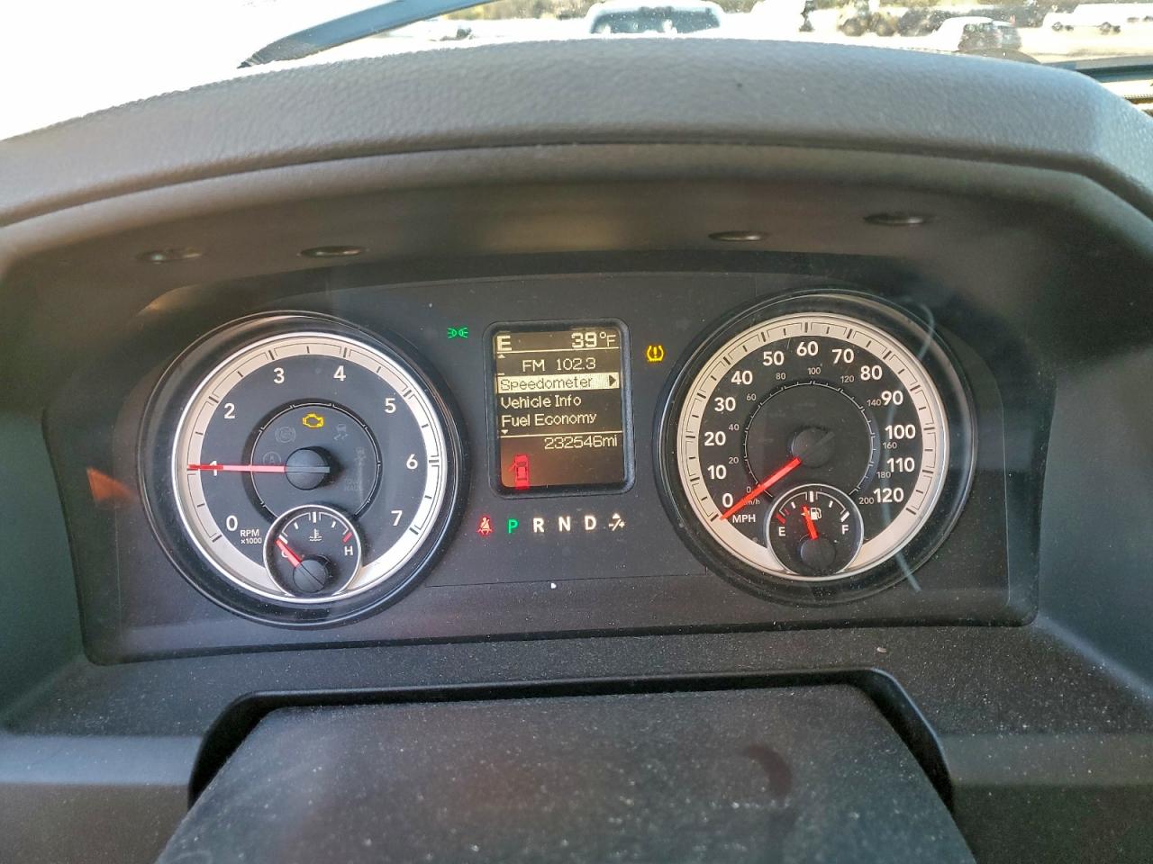 2014 RAM 1500 ST photo 9