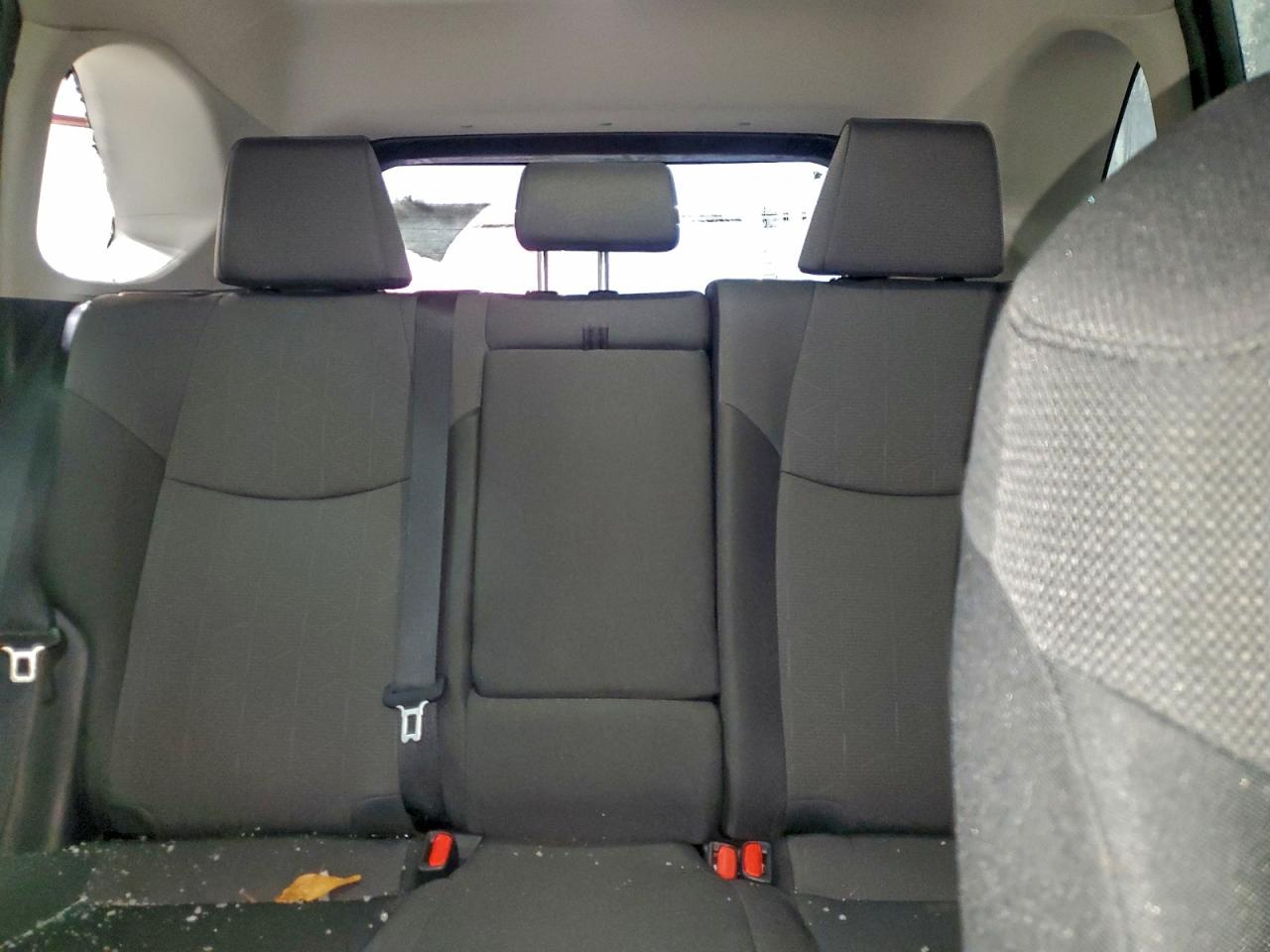 2025 TOYOTA RAV4 XLE photo 10