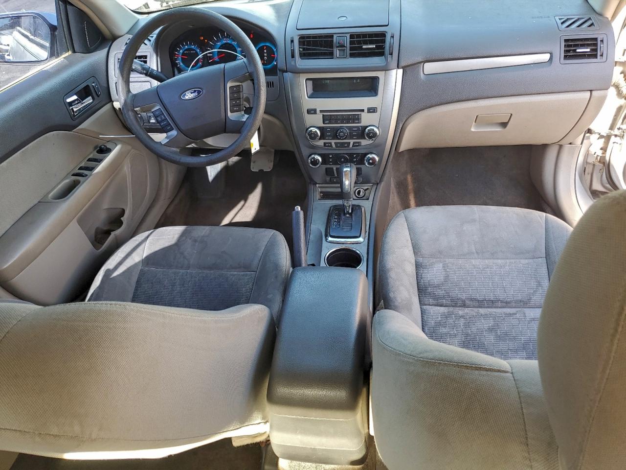 2010 FORD FUSION SE photo 8