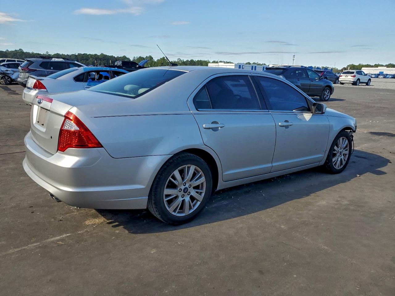 2010 FORD FUSION SE photo 3