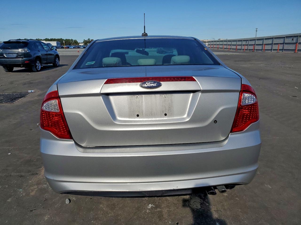 2010 FORD FUSION SE photo 6