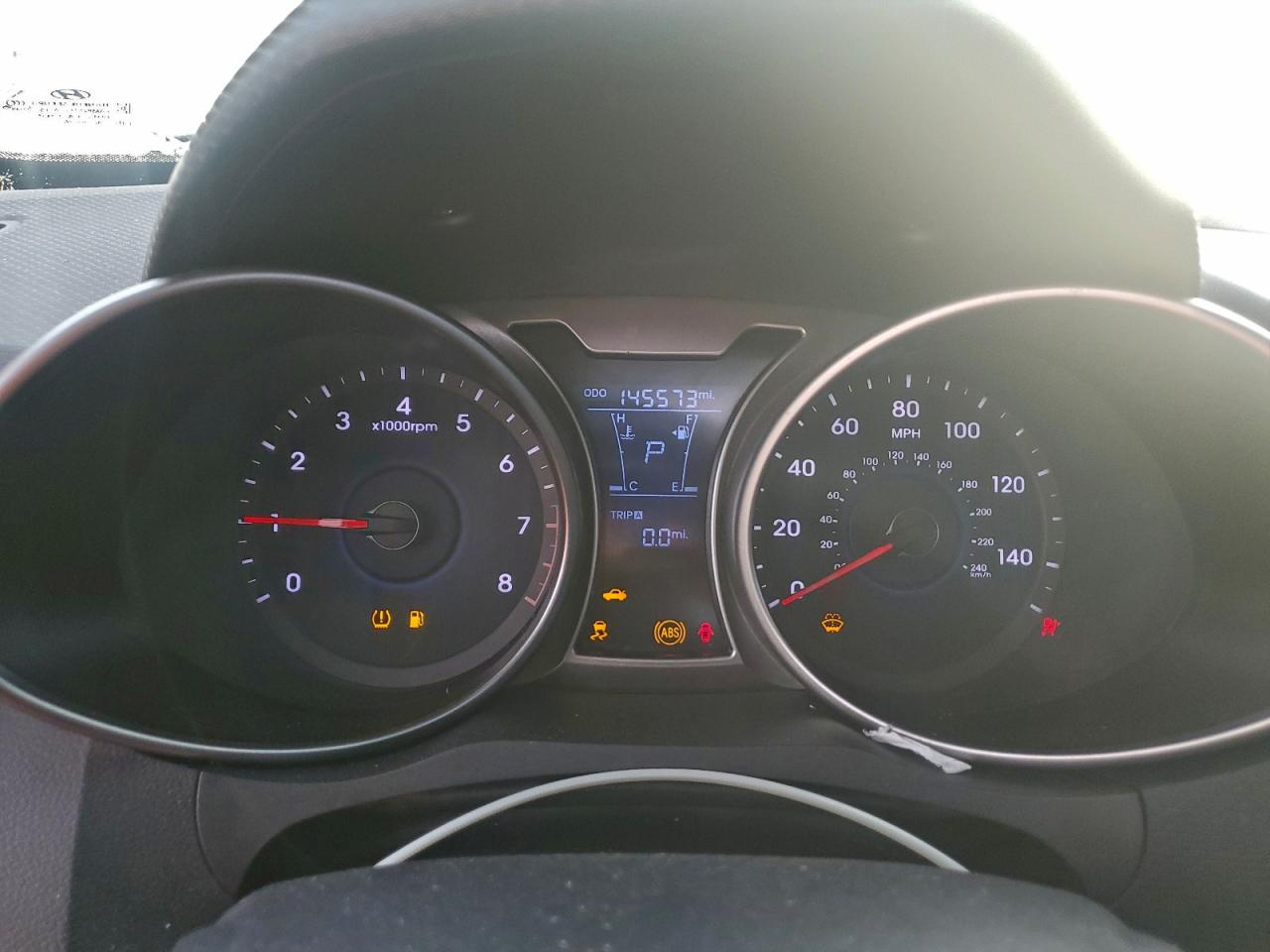 2016 HYUNDAI VELOSTER photo 9