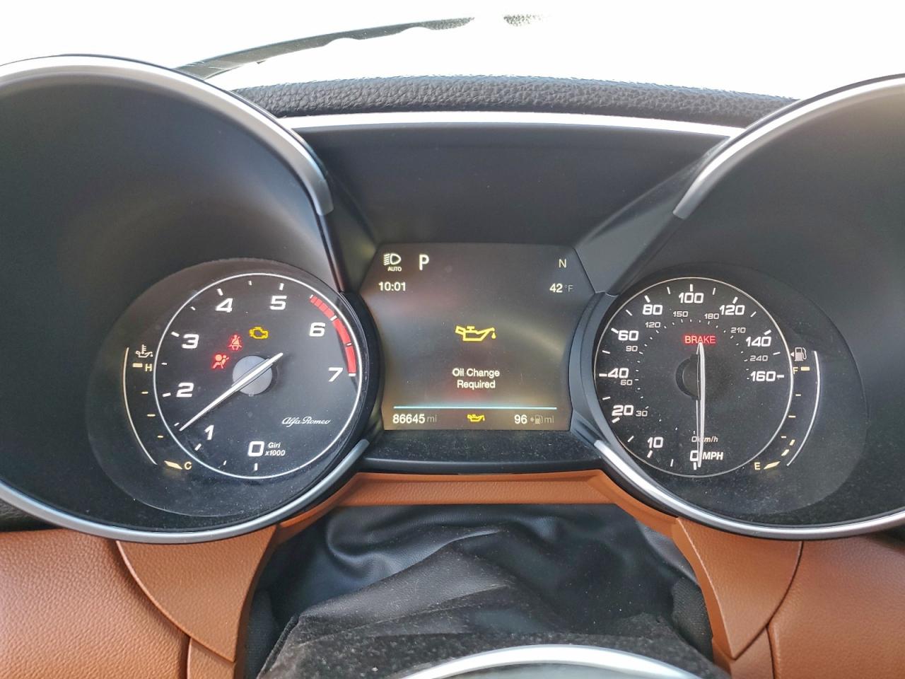 2017 ALFA ROMEO GIULIA photo 9